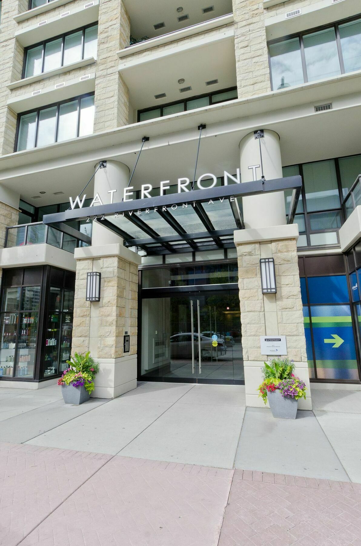 Apartment Digs Waterfront Calgary